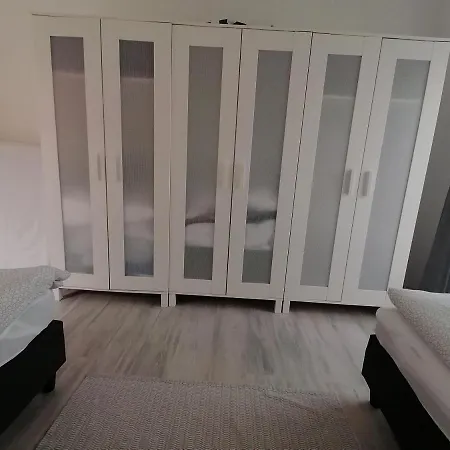 Apartment Ferienwohnung Resit 2 *